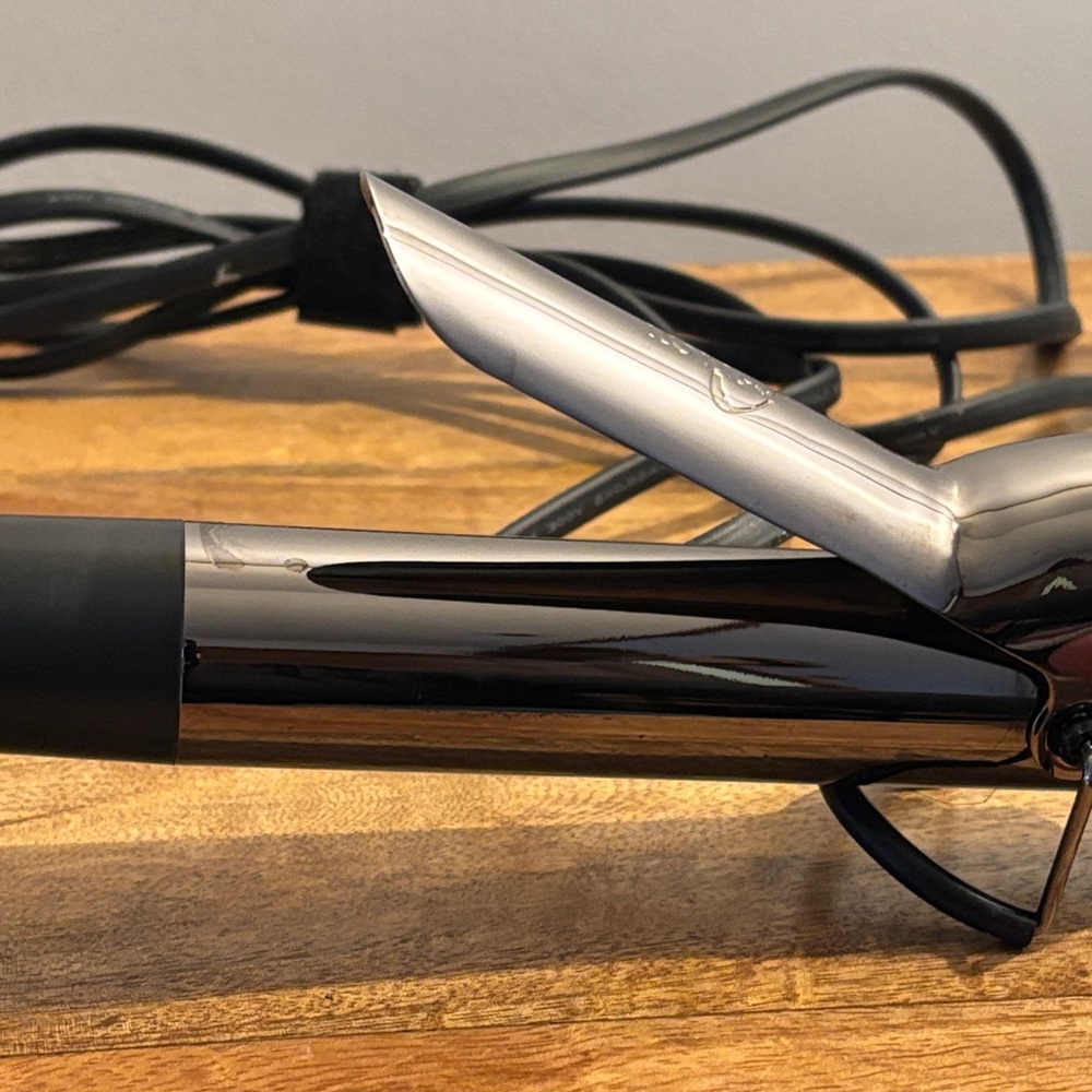 Titanium Pro 1-1/2 Inch Curling Iron - Picture 5 of 7